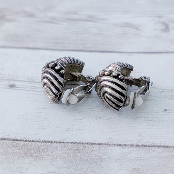 Vintage Clip On Earrings Very Large Chunky Statement Earrings - Picture 5 of 11